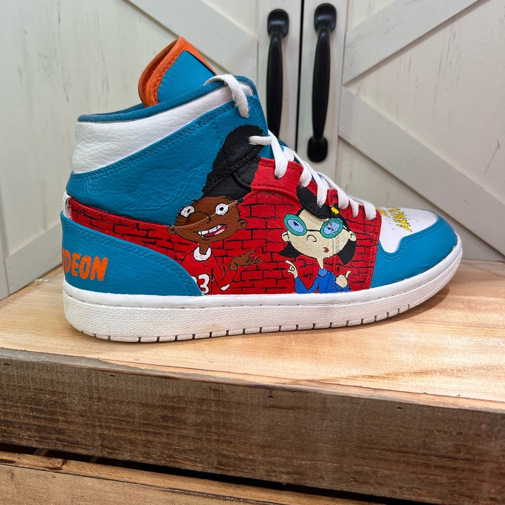 Nickelodeon “Hey Arnold” Custom Hand Painted Nike Air Jordan 1 Mid Shoes, Size 8 - Picture 5 of 9